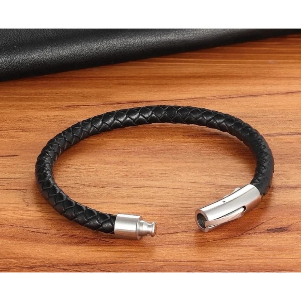 NEW Unisex Men's Black Leather Stainless Magnetic Closure Bracelet‎ 8.25”